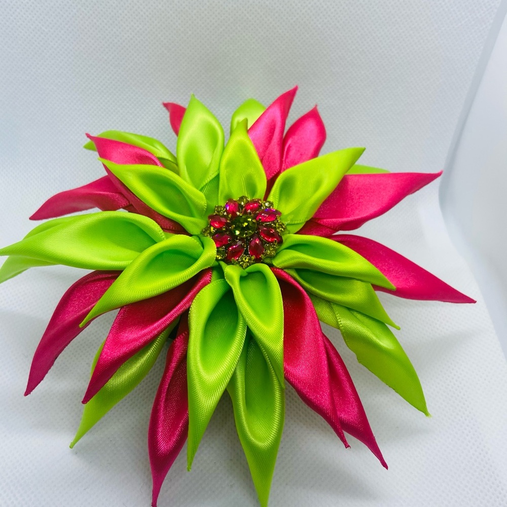 Women’s large Kanzashi brooch. Hot pink & lime green.